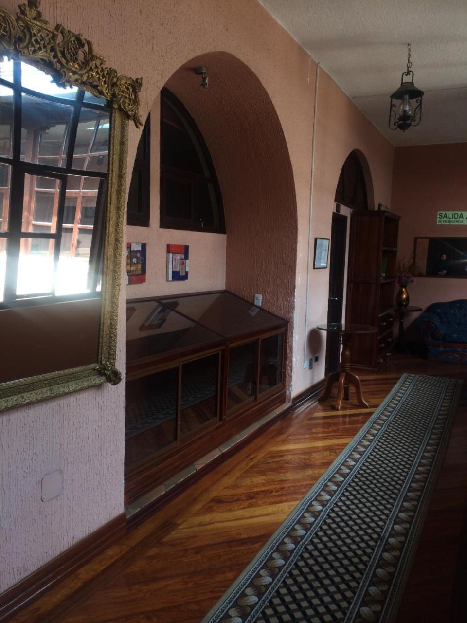 Hotel Catedral 키토 외부 사진